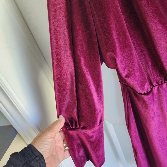 Lipsy London Plum Velvet Dress with a slouchy neck and Dolmam Sleeves sz 14 NWT - Picture 6 of 10